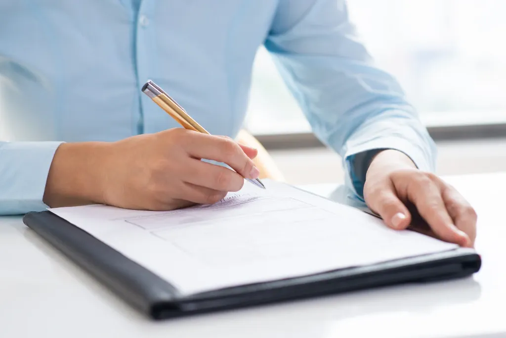 Les critères d'une assurance sarl sur papier